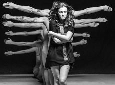 Боса Приходько у новому відео показала пластику людських тіл 