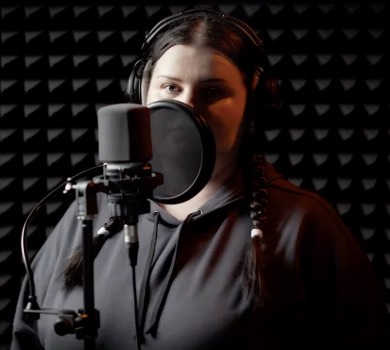 Настане їх кінець, за нами буде перемога: alyona alyona представила пісню, написану під час комендантської години