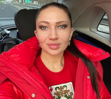 Бацман замилувала мережу селфі з трьома доньками Гордона