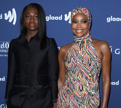 15-річна донька-трансгендер відомого спортсмена показалася на хіднику з мачухою. ФОТО