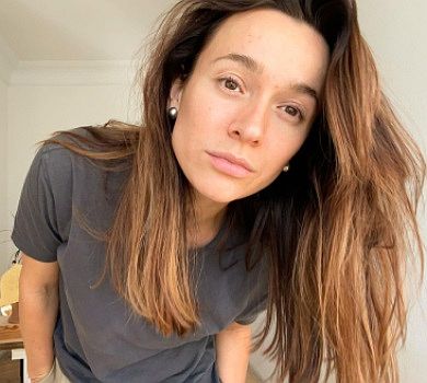 Щаслива мамка охєрєває: дружина Бєднякова показала новонародженого і заклопотану себе