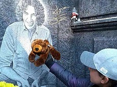 Руслана побувала в Кузьми та попозувала на дорозі. ФОТО