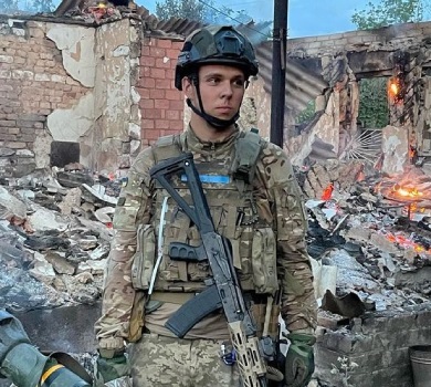 Cпати в підвалі та втрачати побратимів: 20-річний син Пелиха розповів про службу на передовій