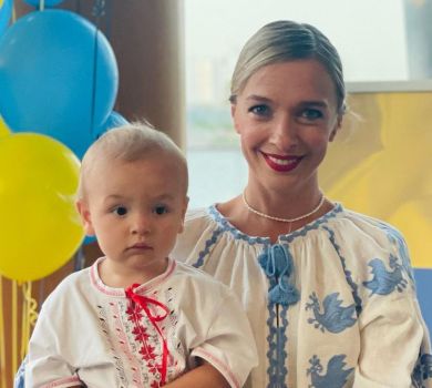 Відчула щось дійсно рідне: Фролова показала, як вони з сином День Незалежності в Дубаї святкували