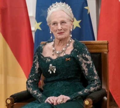 Принц подіуму: 20-річний онук королеви Данії подався в моделі. ФОТО