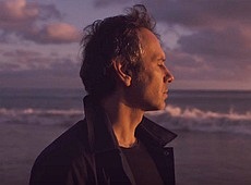 Америка, близнюки та океан: Вакарчук презентував нове ВІДЕО