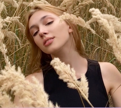 Рвалася до Києва одна з перших: донька Меладзе розповіла, де зараз перебуває