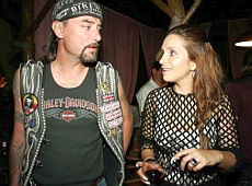 Дочка Тимошенко і екс-подружжя Шовковських торкнулися легенди