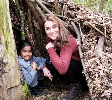 Міддлтон наділа джинси-скінні та сховалася в халабуді