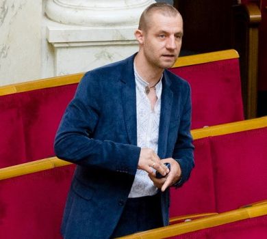 Із депутатів у таксисти: Гаврилюк розкрив своє нове місце роботи