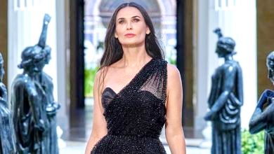 56-річна Демі Мур знялася голяка та розказала про алкогольну залежність