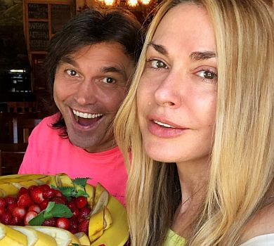 Сумська у 53-річчя розказала, як натякає чоловіку на подарунки 