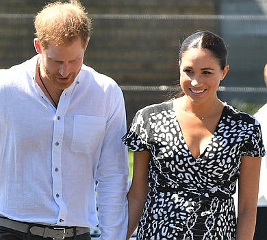 Принц Гаррі та Меган Маркл у чорно-білому почали королівський тур. ФОТО