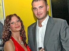 Син Януковича: Я ж не рано одружився