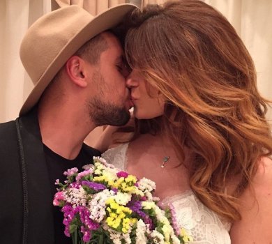 Монатіки на честь 6-річчя шлюбу показали перший цілунок та ФОТО з весілля 