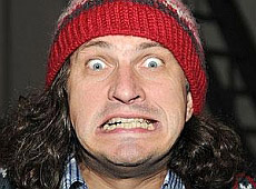 Кузьмі дарували корову, Коляденку труселя, а Горбунову - гільйотину