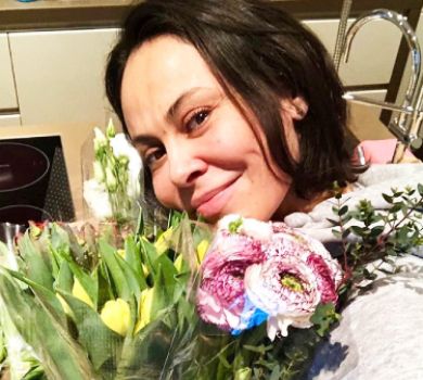 Як дружина Кличка співами та квітами настрій собі підіймала. ВІДЕО