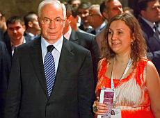 Азаров, Герман та Порошенки відвідали першу київську бієнале