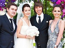 Андрій і Віталіна Ющенки вибралися на весілля за Київ. ФОТО