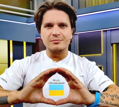Хотів взяти інтерв’ю, але Гордон вже 12 разів узяв: Анатоліч потролив українських YouTube-блогерів. ВІДЕО