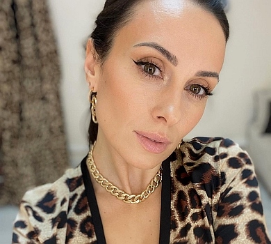 Діджейка Нана в Мексиці посвітила тілом у купальнику: Засмага буде шик