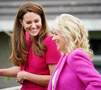 Герцогиня Кейт стріла першу леді Джилл: Міддлтон та Байден вигуляли яскраві луки. ФОТО