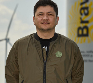 9 із 10: Кім похвалився успіхами дружини в автоматній стрільбі. ВІДЕО