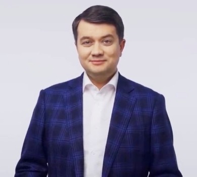 Разумков показав, як його 7-річний син намалював війну. ФОТО