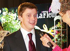 Олеся Довгого знову застукали з BMW і подружкою