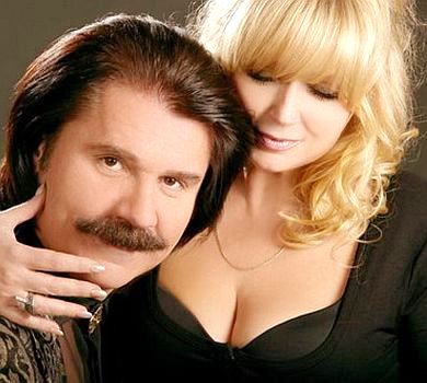 Як у перший раз: Зібров повторив весілля з дружиною-ювіляркою. ВІДЕО