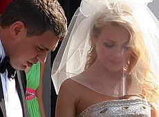 Тіна Кароль віддалася своєму продюсеру у церкві