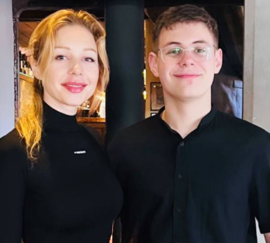 Мамин кухар: Кароль показала, як з сином готувала святкову вечерю