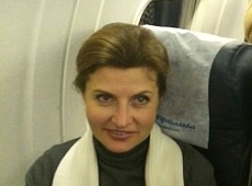 Перша леді зекономила на перельоті. ФОТО