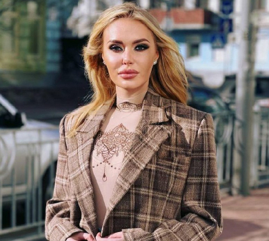 Дешево і сердито: Камінська показала, на чому пересувається у Нідерландах