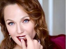 Джанабаєва в відкритому топі осідлала тренажер: Свята не минули безслідно