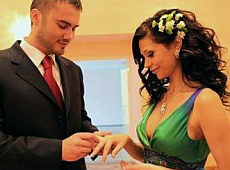 Син Януковича таки потай одружився. ФОТО