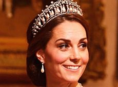 Міддлтон в улюбленій тіарі леді Ді прийшла на бенкет до Єлизавети ІІ