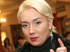 Розинська влаштувала скандал у День Перемоги. ВІДЕО