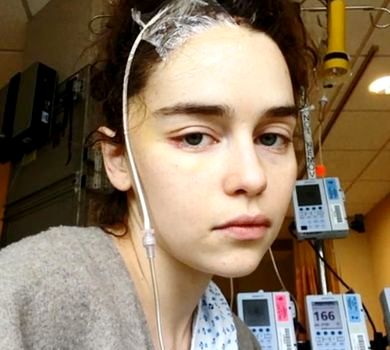 Емілія Кларк уперше показала себе після операції на мозку