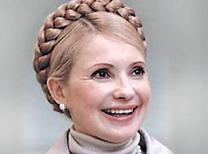 Тимошенко у домогосподарки не піде, а у Facebook - обіцяє 