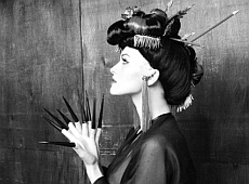 Астаф'єва знялася у ролі гейші та роздягла своїх колег. ФОТО 