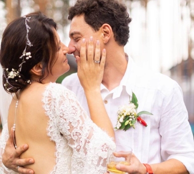 Синельников із дружиною поділилися зворушливими весільними ФОТО