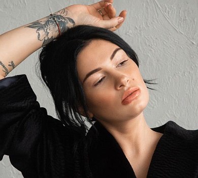 Обвислі цицюлі, живіт і розтяжки: Приходько оголила неідеальне тіло на підтримку усіх мам 