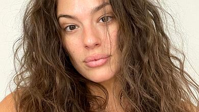 Ешлі Грем показалася в спідньому, без мейкапу та в синцях. ФОТО 