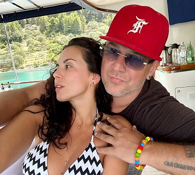 Моя королево веснянок: Потап у Хорватії зізнався в коханні до Каменських