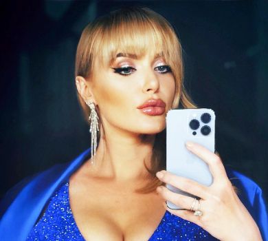 Камінська в обтислому спортлуці похвалилася фігуркою коло тренажерів. ФОТО