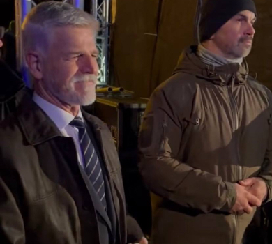 Президента Чехії помітили на концерті ТНМК у Празі. ВІДЕО