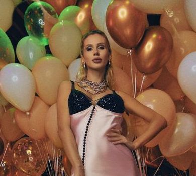 Лобода на вечірці у Дубаї засвітила каблучку на безіменному пальці