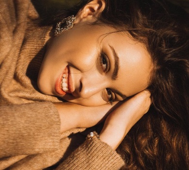 Донька Полякової похвалилася вступом до навчального закладу в Британії