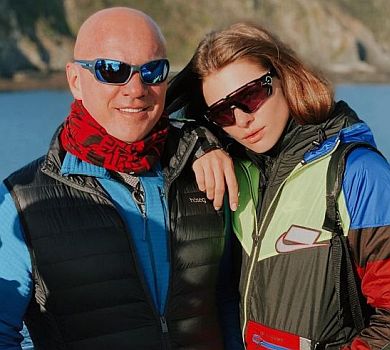 Дементьєва з чоловіком помандрували серед айсбергів у чилійській Антарктиці